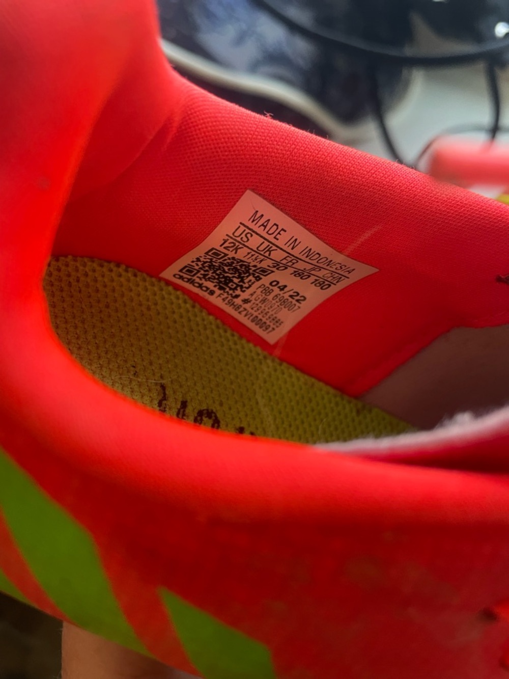 Kids soccer cleats - Picture 2 of 5